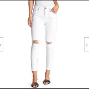 One Teaspoon Free Love Distressed Skinny Jean🌻💜